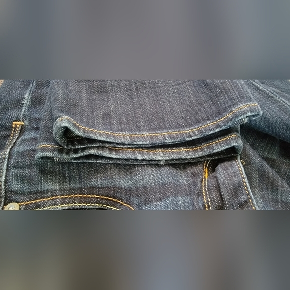 Like New American Eagle Artist Crop Cropped Ankle Dark Wash Low Rise Blue Jeans - Picture 5 of 8